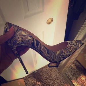 Christian louboutin pigalles